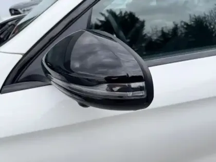 Photo 12 Mercedes Classe GLC GLC 300e 4MATIC SUV AMG Line