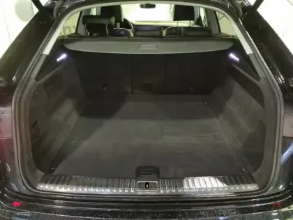 Photo 7 Audi Q8 Gén. I Ph1 S line 5