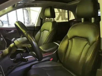 Photo 13 Audi Q8 Gén. I Ph1 S line 5