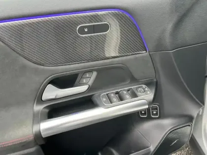 Photo 25 Mercedes GLA Gén. II (H247) Ph1 AMG Line 5