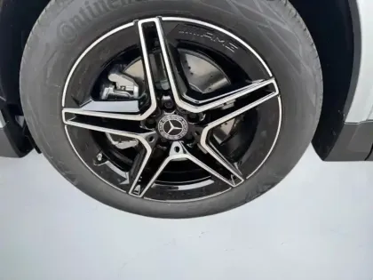 Photo 8 Mercedes GLA 200 d AMG Line