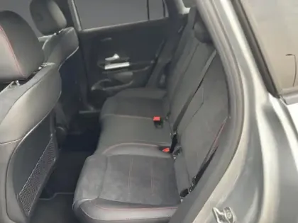 Photo 11 Mercedes GLA 200 d AMG Line