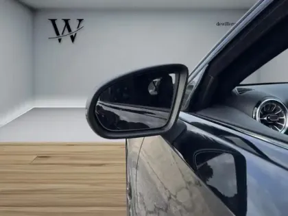 Photo 11 Mercedes Classe A 180 d AMG Line