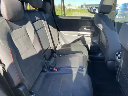 Photo 23 Mercedes GLB 200 d AMG Line