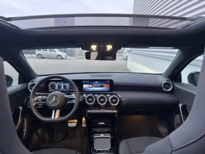 Photo 10 Mercedes Classe A 180 d AMG Line