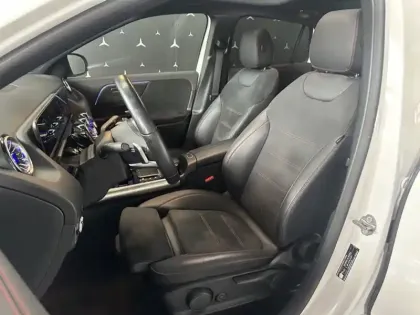 Photo 20 Mercedes GLA 200 AMG Line