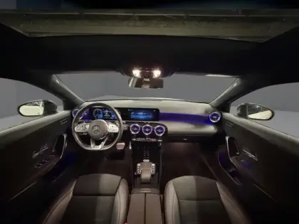 Photo 10 Mercedes Classe A 200 AMG Line