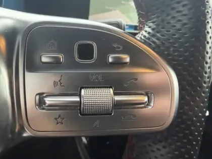 Photo 17 Mercedes Classe A 180 d AMG Line