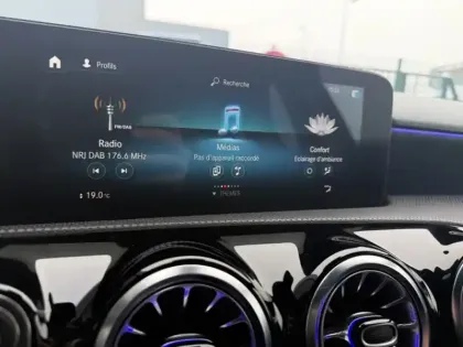 Photo 12 Mercedes Classe A 180 d AMG Line