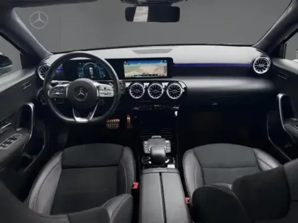 Photo 10 Mercedes Classe A 180 d AMG Line