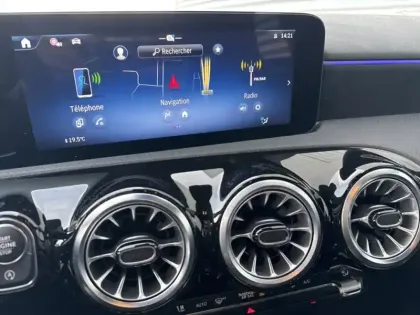 Photo 19 Mercedes Classe A 180 AMG Line