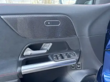 Photo 30 Mercedes GLA 250 e Hybrid EQ AMG Line