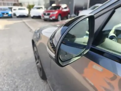 Photo 11 Mercedes Classe C  300 e Hybrid EQ Berli