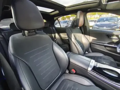 Photo 21 Mercedes Classe C  300 e Hybrid EQ Berli