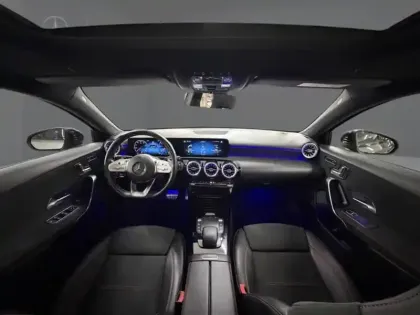 Photo 10 Mercedes Classe A 200 d AMG Line