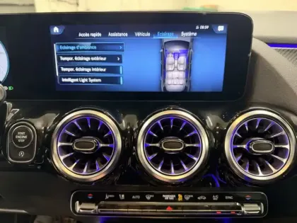 Photo 12 Mercedes GLA 200 d AMG Line