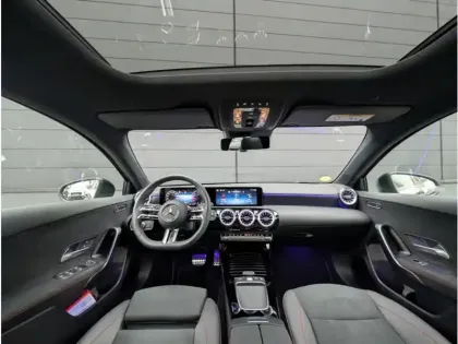 Photo 10 Mercedes Classe A 180 d 