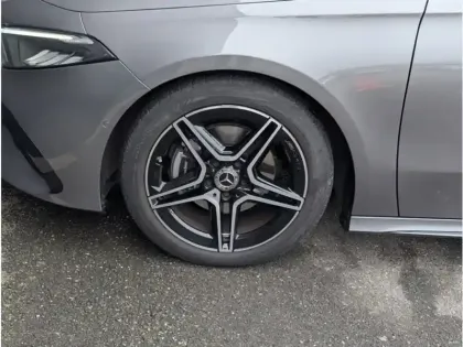 Photo 8 Mercedes Classe A 180 d 