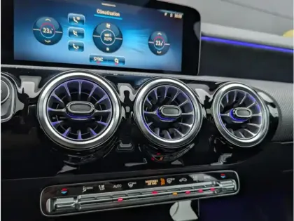 Photo 17 Mercedes Classe A 180 d 