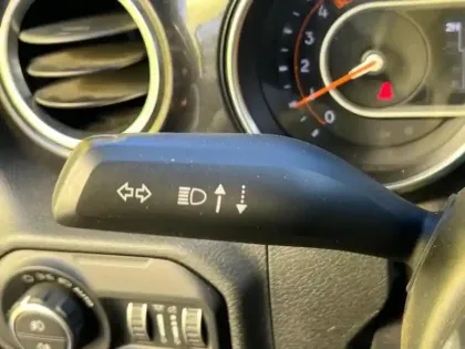 Photo 32 Jeep Wrangler 2.2 CRDI 200 Unlimited Sahara 