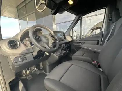 Photo 8 Mercedes Sprinter 315 CDI  PTRA 7T 36500€ HT 