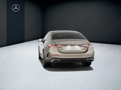 Photo 20 Mercedes Classe E  450 d 4MATIC AMG Line