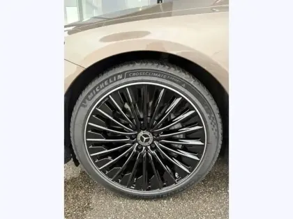 Photo 8 Mercedes Classe E  450 d 4MATIC AMG Line