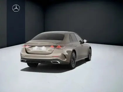 Photo 15 Mercedes Classe E  450 d 4MATIC AMG Line