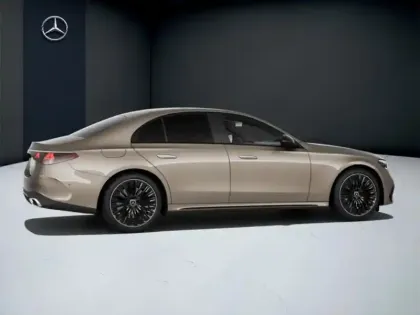 Photo 10 Mercedes Classe E  450 d 4MATIC AMG Line