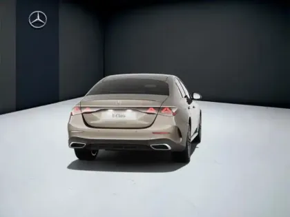 Photo 17 Mercedes Classe E  450 d 4MATIC AMG Line