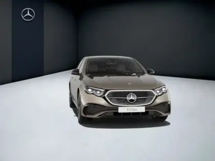 Photo 23 Mercedes Classe E Gén. VI (W214) Ph1 AMG Line 4