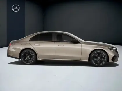 Photo 12 Mercedes Classe E  450 d 4MATIC AMG Line