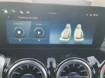 Photo 12 Mercedes GLB 200 d AMG Line