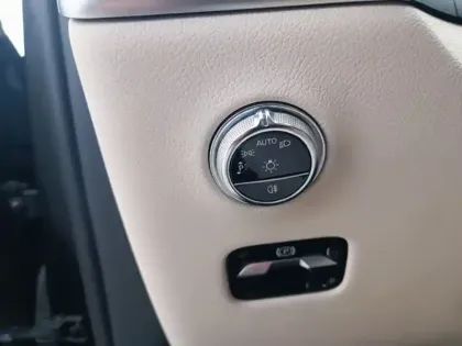 Photo 13 Mercedes Classe GLC GLC 300 e Hybrid EQ 4MATIC Bus