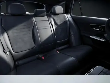 Photo 8 Mercedes Classe C C 300 e break AMG Line