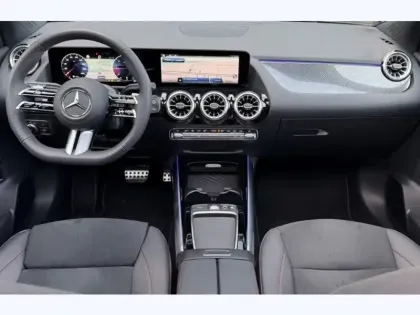Photo 10 Mercedes GLA 200 d AMG Line