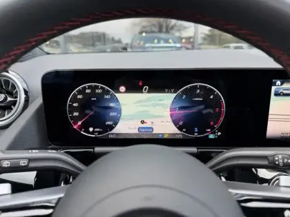 Photo 11 Mercedes GLA 200 d AMG Line