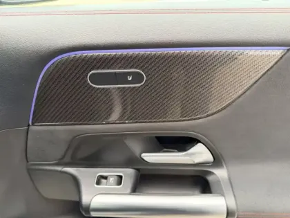 Photo 17 Mercedes GLA 250 e Hybrid EQ AMG Line