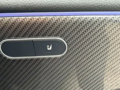 Photo 12 Mercedes GLA 250 e Hybrid EQ AMG Line