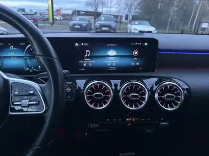 Photo 18 Mercedes Classe A PACK PREMIUM SIEGES CHAUFFANTS