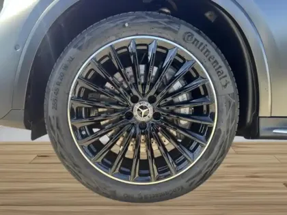 Photo 10 Mercedes Classe GLC GLC 220 d 4MATIC AMG Line