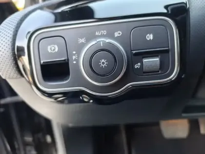 Photo 14 Mercedes Classe A Gén. IV (W177) Ph2 Progressive Line 5