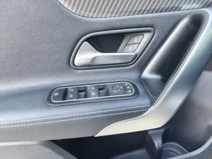 Photo 13 Mercedes Classe A Gén. IV (W177) Ph2 Progressive Line 5