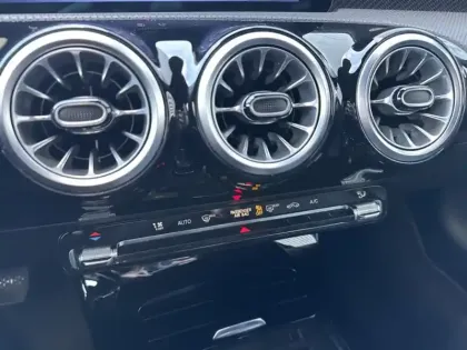 Photo 13 Mercedes Classe A Gén. IV (W177) Ph2 Progressive Line 5