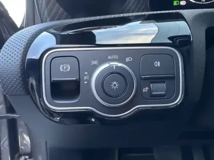 Photo 16 Mercedes Classe A Gén. IV (W177) Ph2 Progressive Line 5