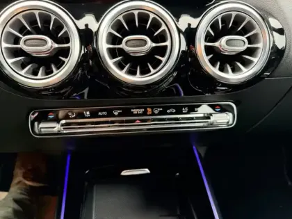 Photo 21 Mercedes Classe B Gén. III (W247) Ph1 Progressive Line Ed 5