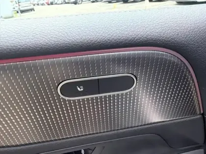 Photo 12 Mercedes Classe B 200 d Progressive Line Edition