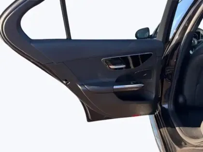 Photo 13 Mercedes Classe C 200 d AMG Line