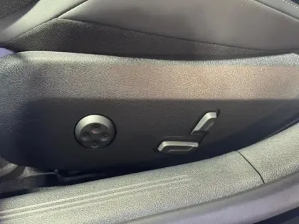 Photo 19 Mercedes Classe E  300 de Hybrid EQ AMG 
