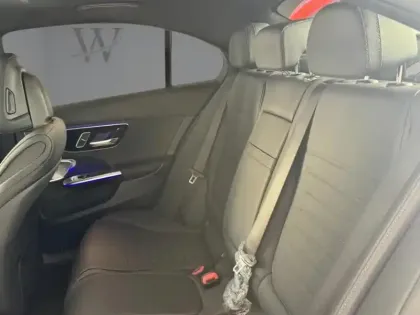Photo 16 Mercedes Classe C  200 d Berline AMG Lin